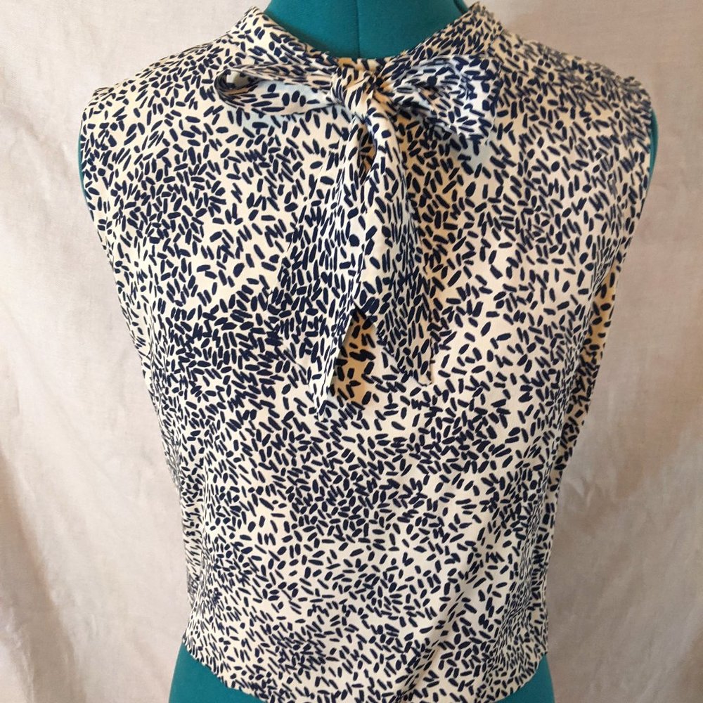 1960’s Sleeveless Tie Neck Blouse